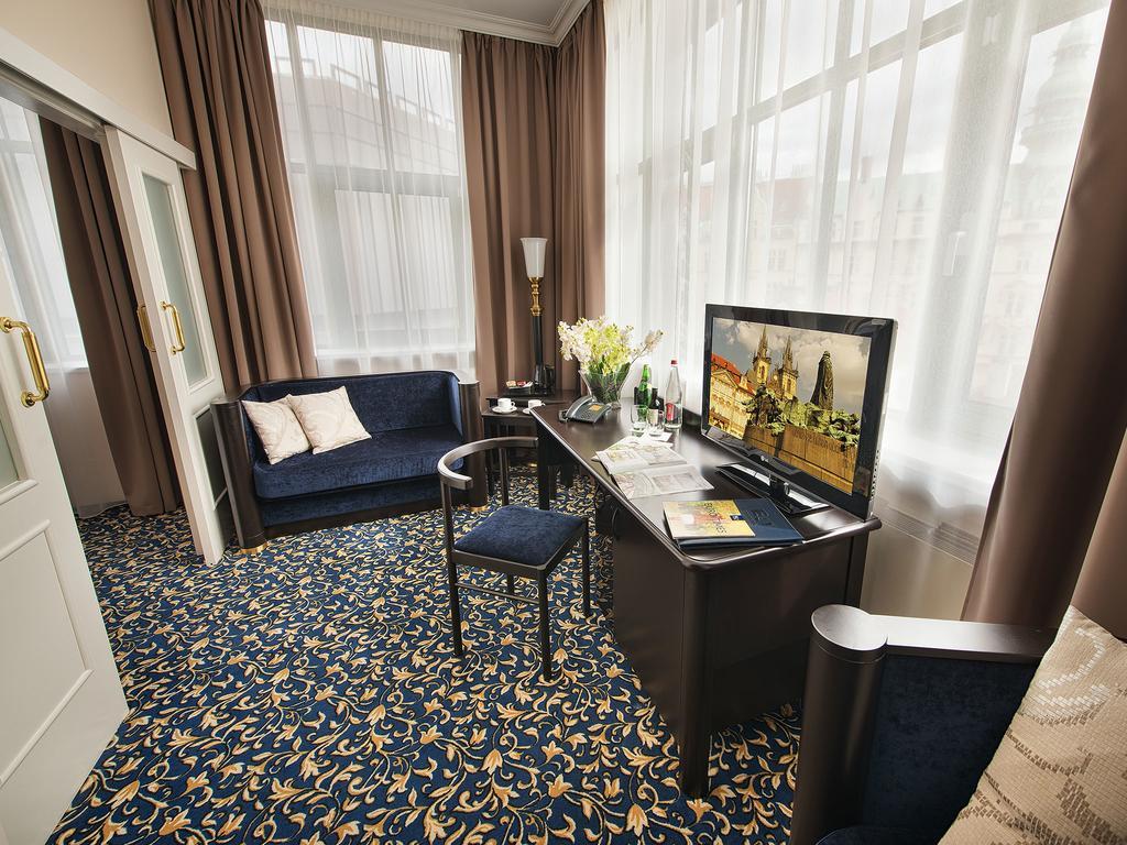 Ea Hotel Royal Esprit Prag Exteriör bild